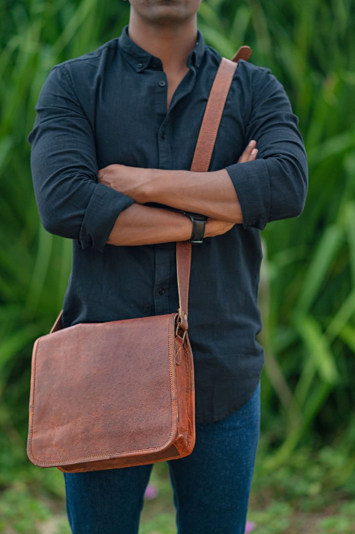 Handmade Leather Messenger Bag2